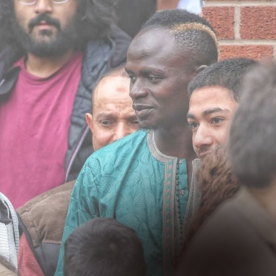 Sadio Mané et son entourage